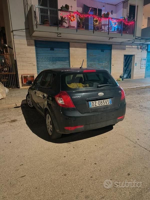 Usata Kia Ceed 116 CV (85 kW) 2010 Utilitaria