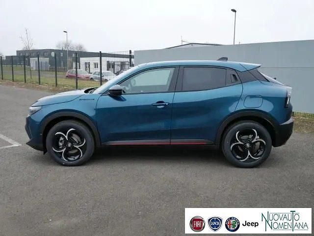 Nuova Alfa Romeo GT Junior Edizione Speciale 136 CV (100 kW) 2025 Blu SUV