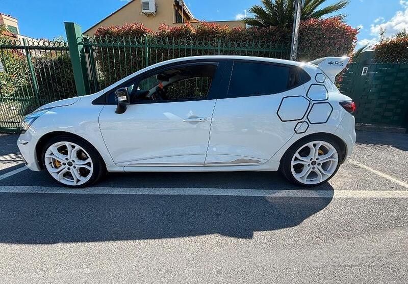 Usata Renault Clio IV R.S. 200 CV (147 kW) 2018 Bianco Berlina