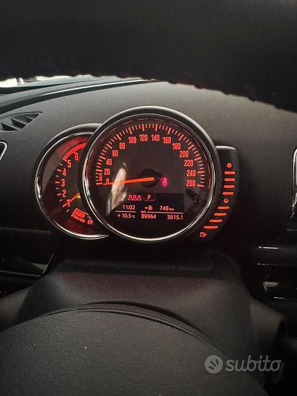 Usata Mini One D Clubman 116 CV (85 kW) 2017 Nero Station wagon