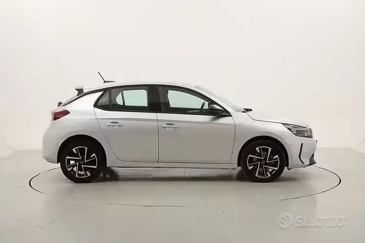 Usata Opel Corsa 101 CV (74 kW) 2025 Grigio Utilitaria