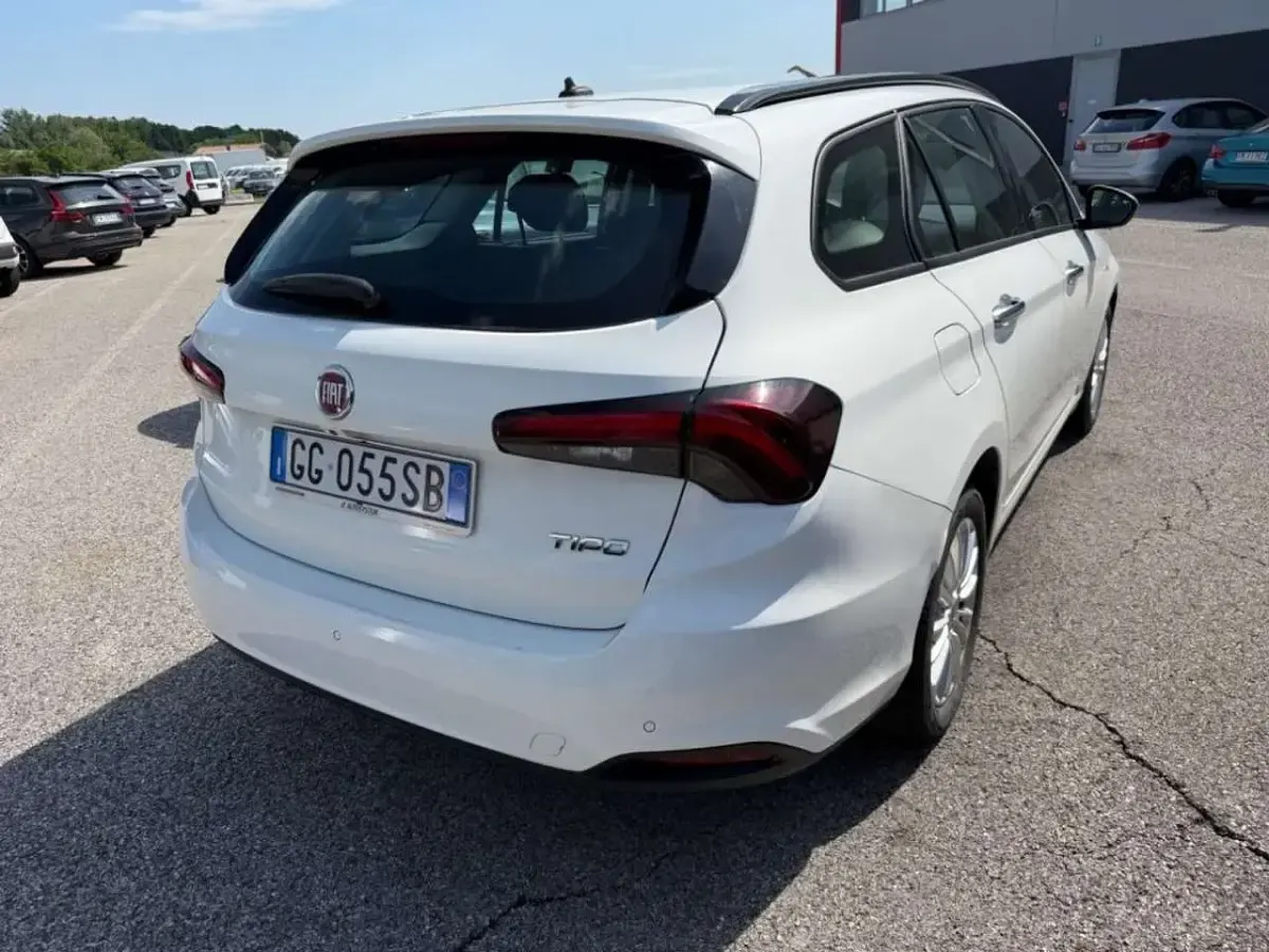 Usata Fiat Tipo Business 95 CV (69 kW) 2022 Bianco Station wagon