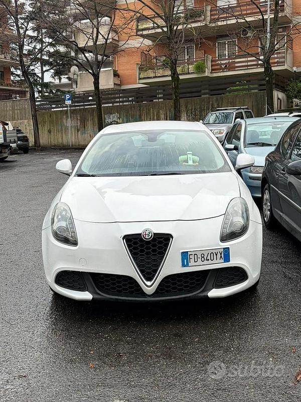 Usata Alfa Romeo Giulietta 120 CV (88 kW) 2017 Bianco Utilitaria