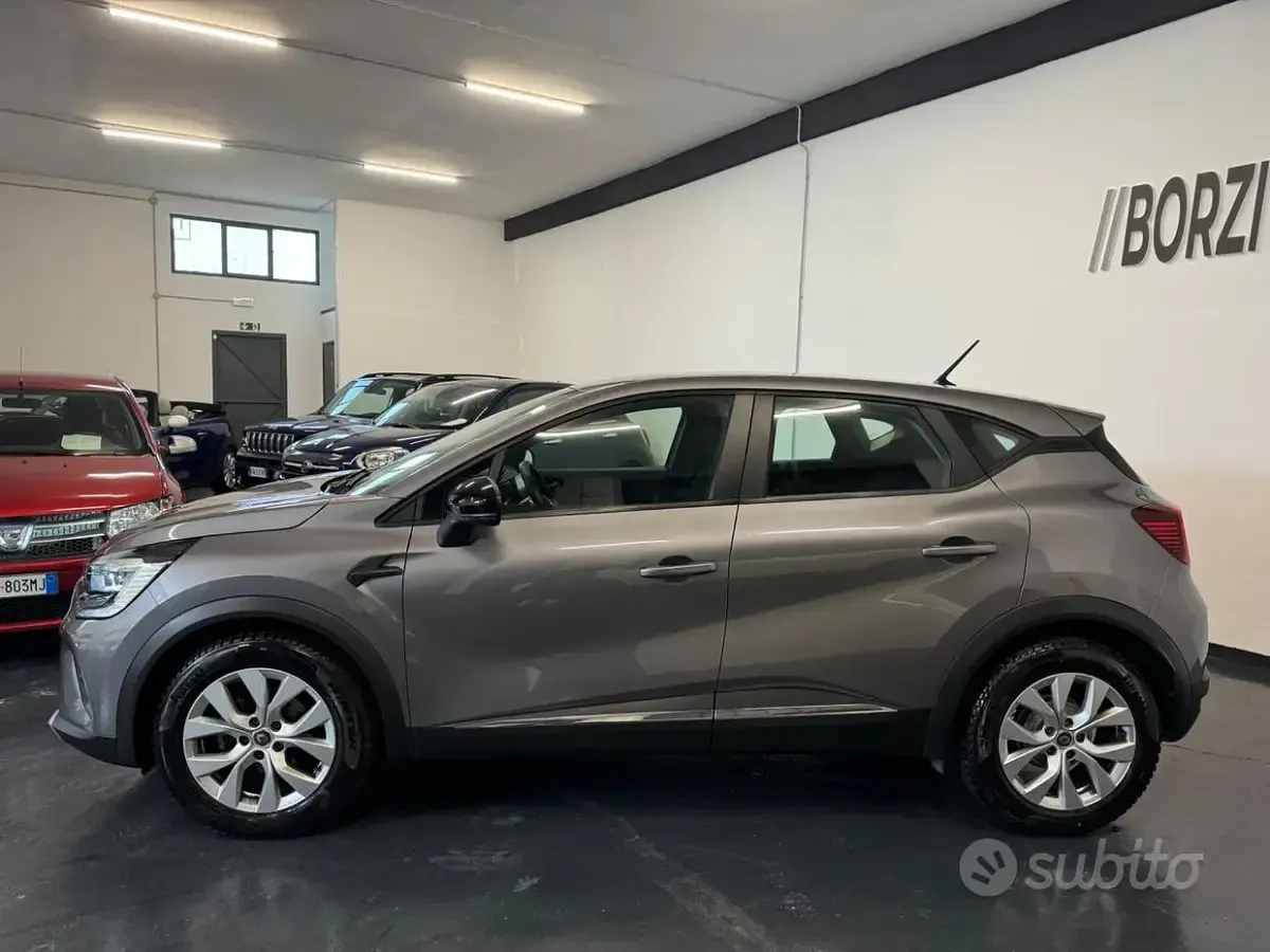Usata Renault Captur Intens 101 CV (74 kW) 2020 Grigio SUV