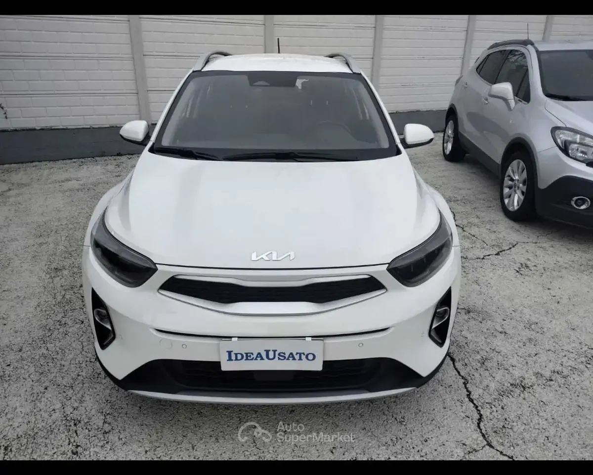 Usata Kia Stonic Urban 99 CV (72 kW) 2022 Bianco SUV