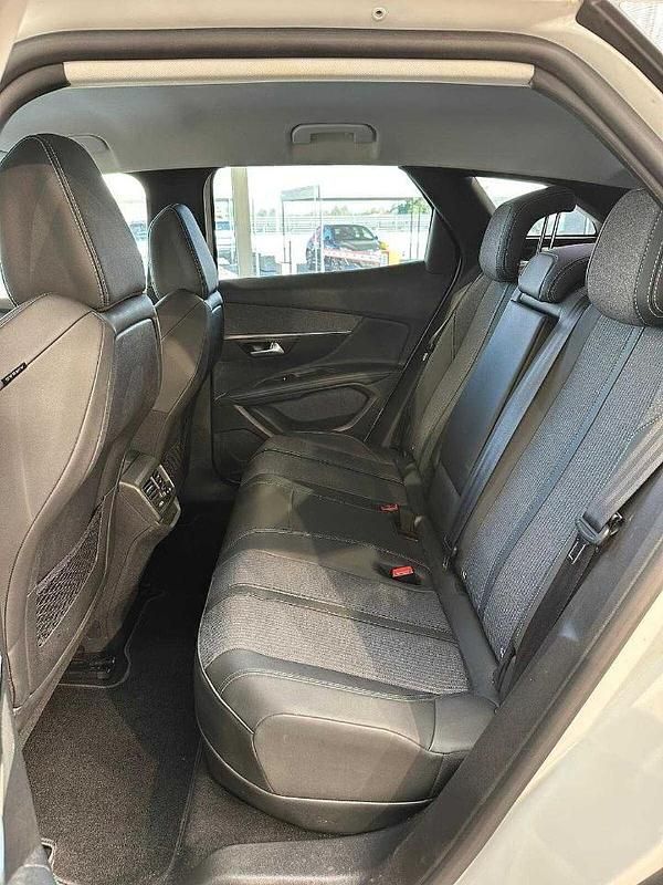 Usata Peugeot 3008 Allure 200 CV (147 kW) 2021 Bianco SUV