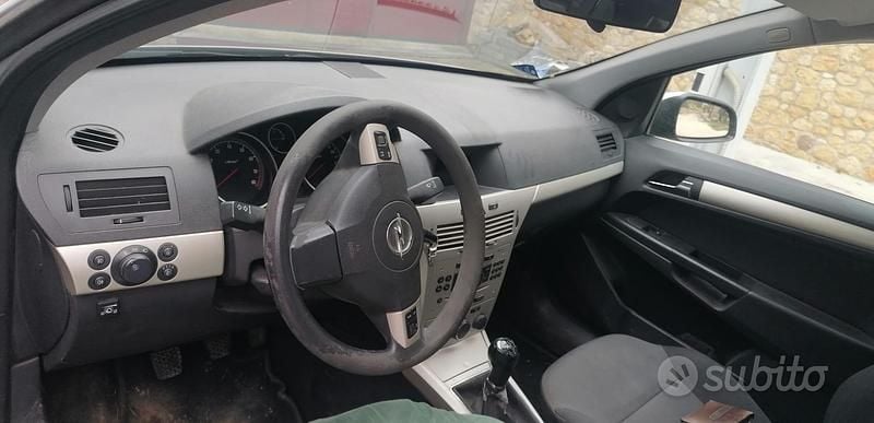 Usata Opel Astra 115 CV (84 kW) 2008 Grigio Station wagon