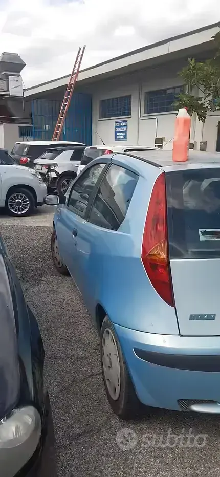 Usata Fiat Punto 60 CV (44 kW) 2003 Utilitaria