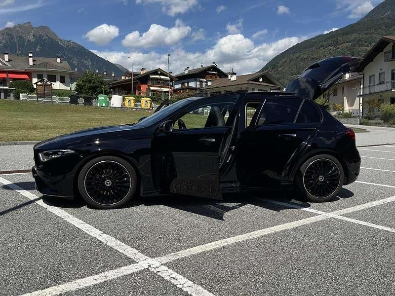 Usata Mercedes A180 AMG Line Premium Plus 136 CV (100 kW) 2023 Berlina