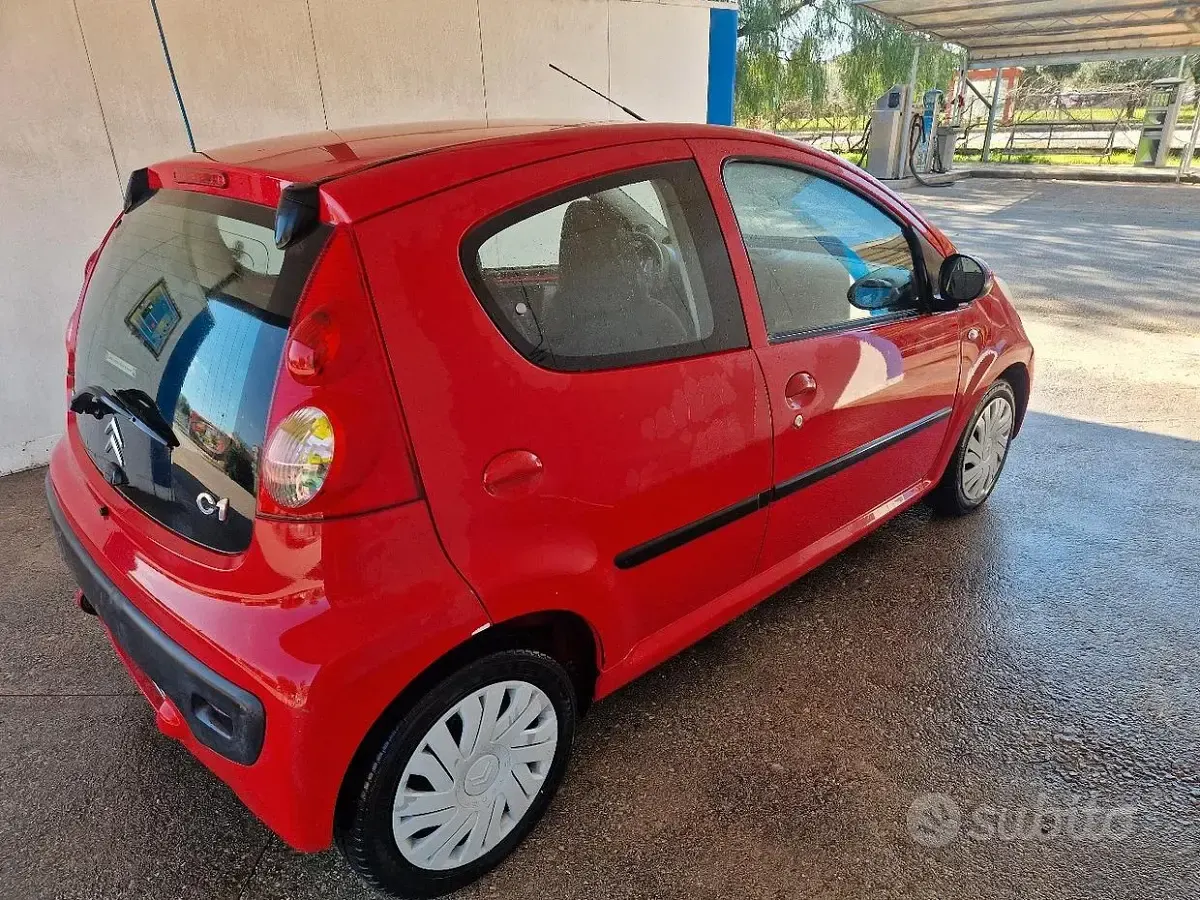 Usata Citroën C1 54 CV (39 kW) 2006 Rosso Utilitaria