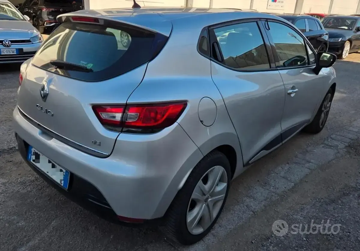 Usata Renault Clio IV 75 CV (55 kW) 2015 Grigio Berlina