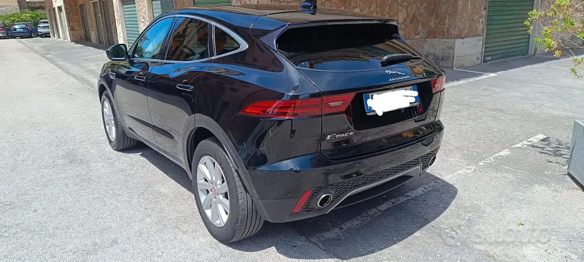 Usata Jaguar E-Pace 160 CV (117 kW) 2019 Nero SUV