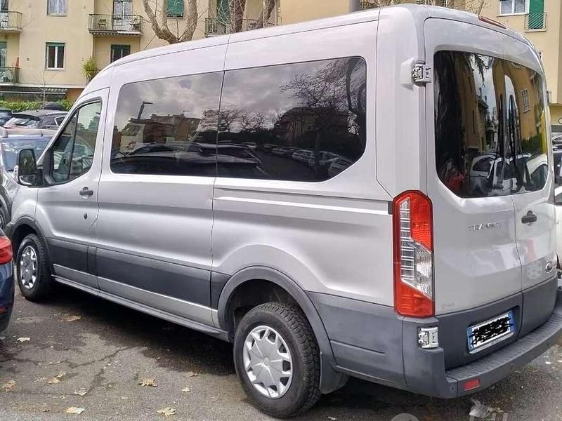 Usata Ford Transit 131 CV (96 kW) 2017 Argento Station wagon