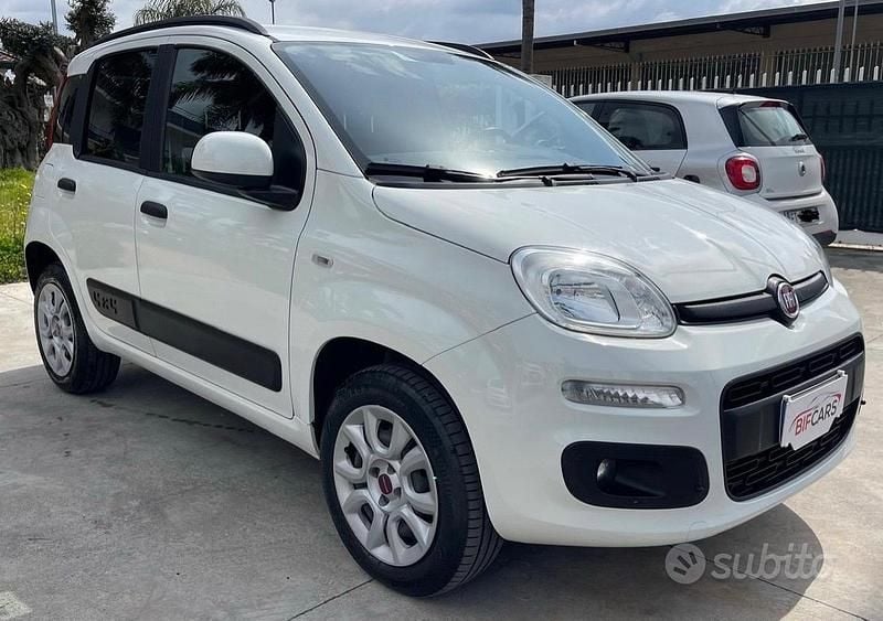 Usado Fiat Panda 4x4 Pop 84 HP (61 kW) 2019 Branco Citadino