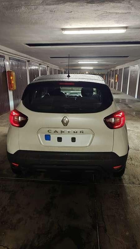 Usata Renault Captur Zen 90 CV (66 kW) 2018 SUV