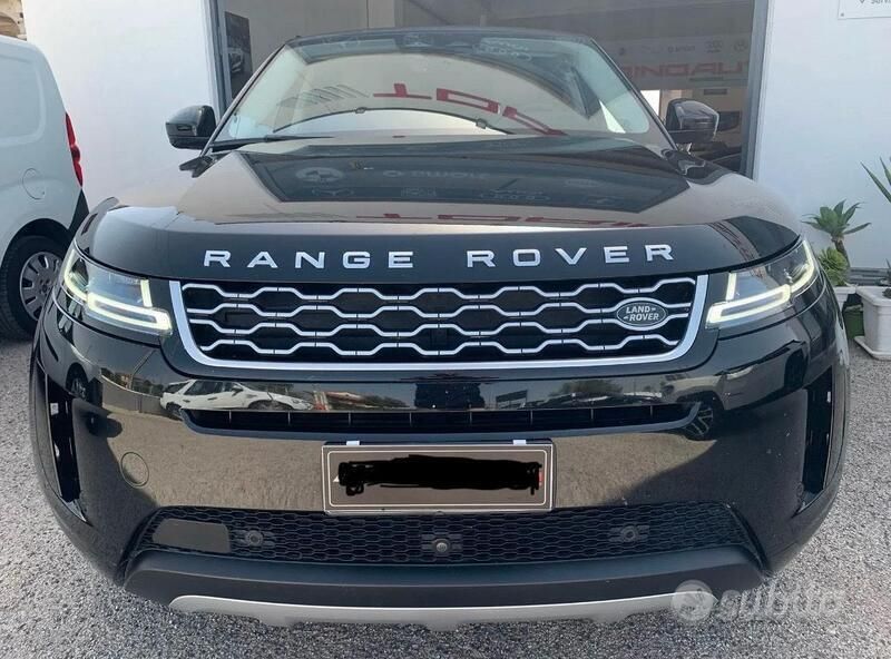 Nero Usata 2021 Land Rover Range Rover evoque SUV | 28.000 € (Cara) - Immagine 1/4