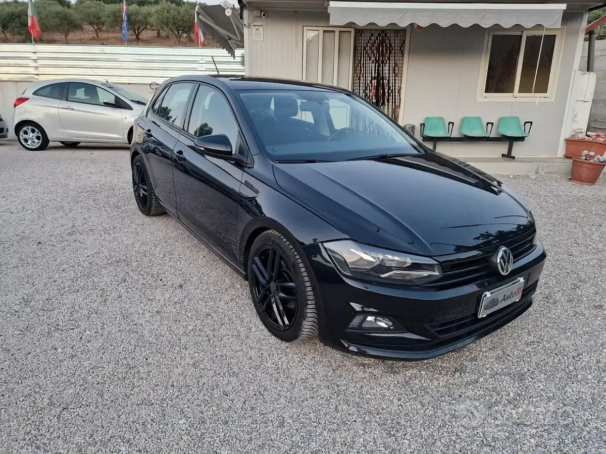 Usata VW Polo Highline 95 CV (69 kW) 2018 Nero Utilitaria