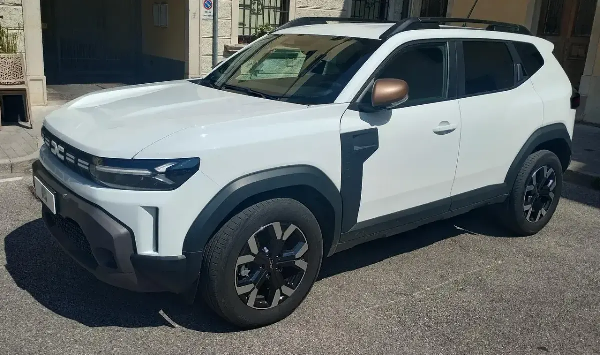 Usata Dacia Duster Extreme 93 CV (68 kW) 2025 Bianco SUV