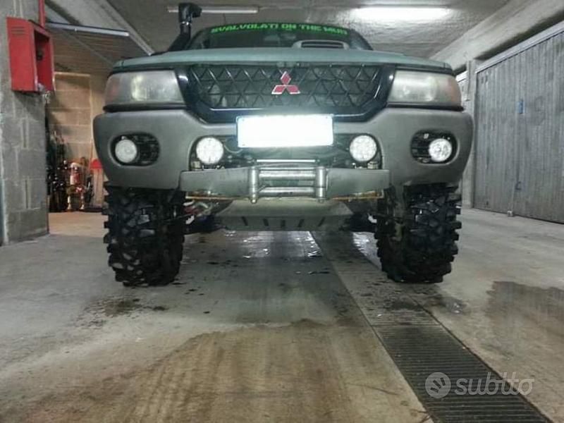 Usata Mitsubishi Pajero Sport 2001 Verde SUV