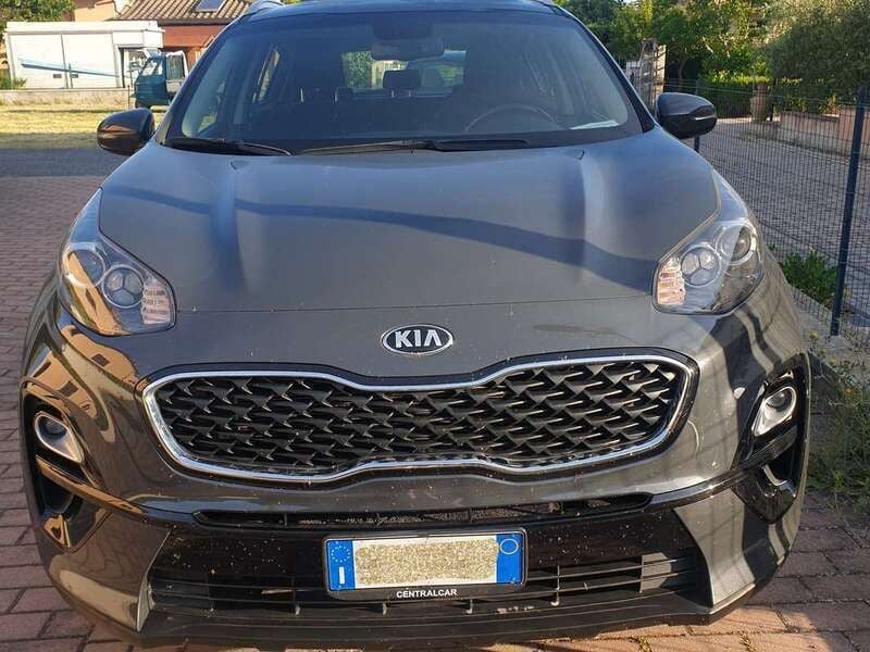 Usata Kia Sportage 132 CV (97 kW) 2020 Grigio SUV