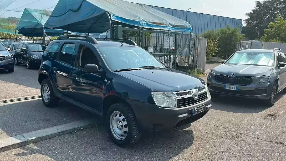 Usata Dacia Duster 105 CV (77 kW) 2011 Bluazzurro SUV