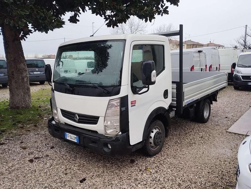 Usata Nissan Cabstar 131 CV (96 kW) 2017 Bianco Pick-up