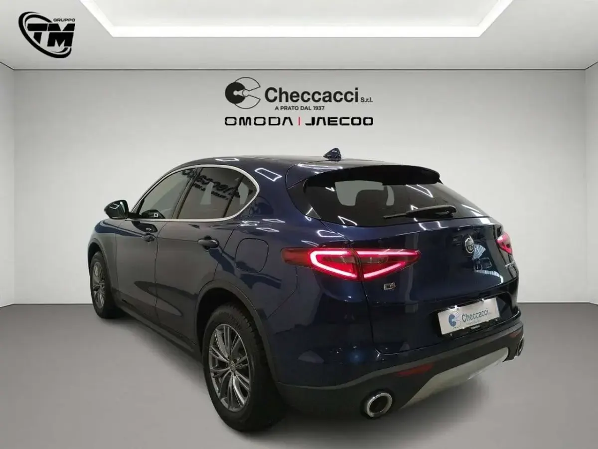 Usata Alfa Romeo Stelvio 190 CV (139 kW) 2018 Blu/azzurro SUV