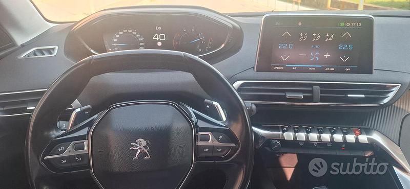 Usata Peugeot 3008 S 120 CV (88 kW) 2017 Verde SUV