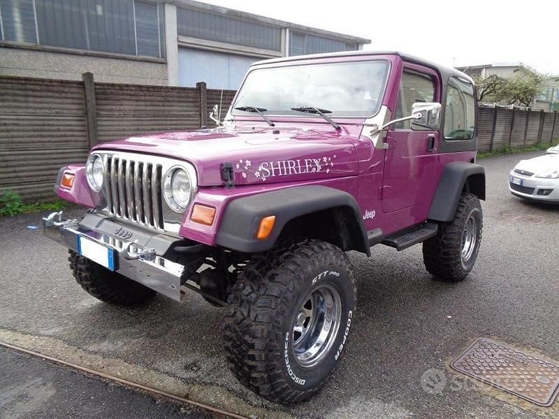 Usata Jeep Wrangler 177 CV (130 kW) 1997 Altro pastello SUV