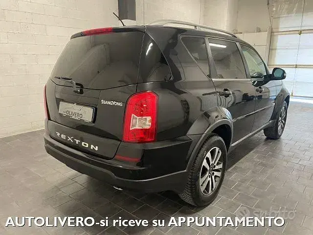 Usata SsangYong Rexton 155 CV (114 kW) 2014 Nero SUV