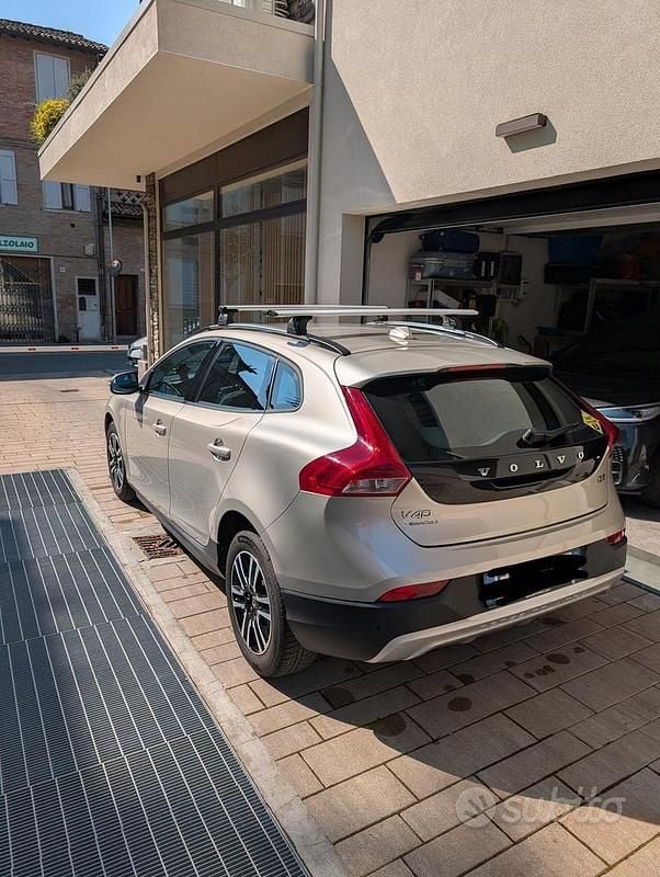 Usata Volvo V40 CC Business Edition 120 CV (88 kW) 2017 Station wagon