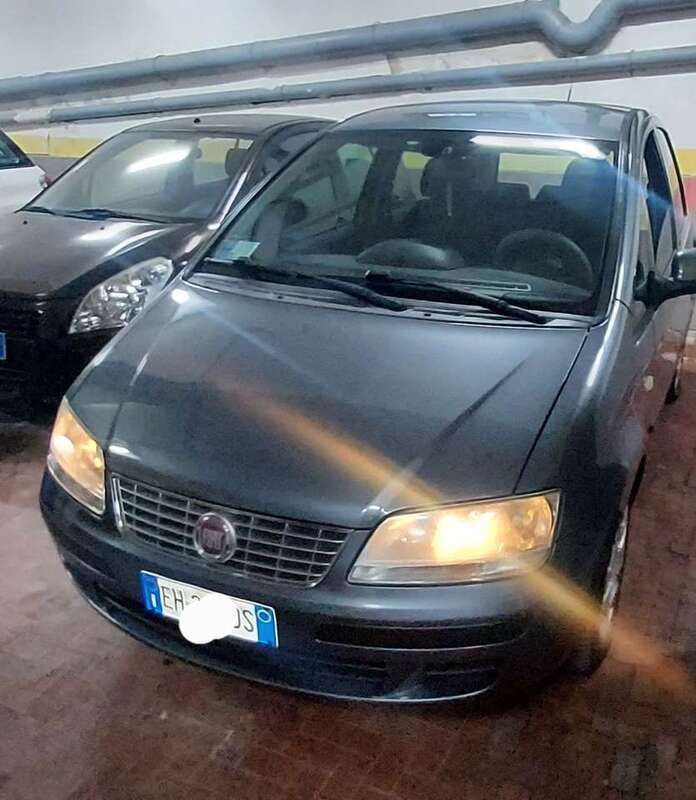 Blu Usata 2011 Fiat Idea Dynamic Monovolume | 3850 € (Cara) - Immagine 1/4