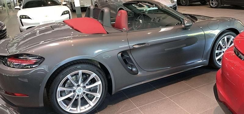 Usata Porsche 718 299 CV (219 kW) 2022 Grigio Cabrio