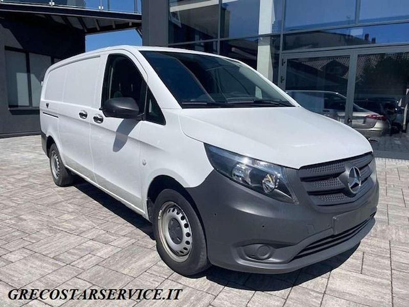 Begagnad Mercedes Vito 163 HK (119 kW) 2023 Artico Van