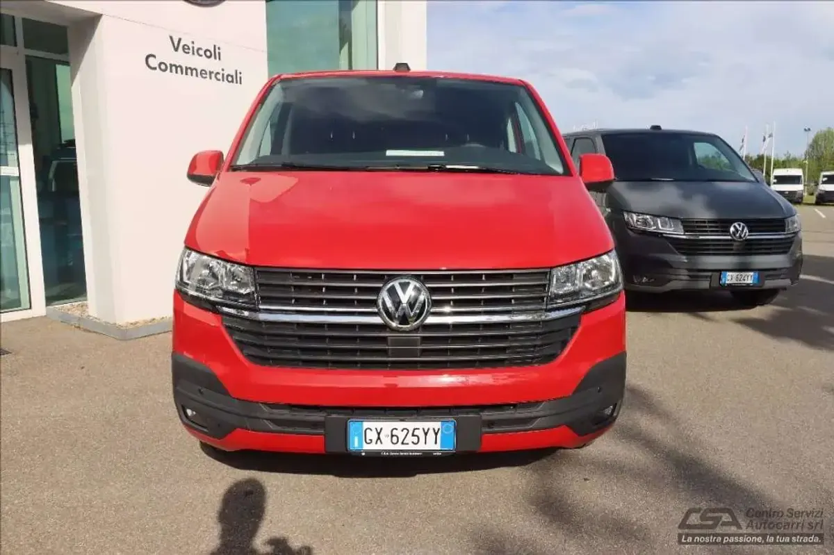 Usata VW T7 Business 150 CV (110 kW) 2025 Rosso Furgone