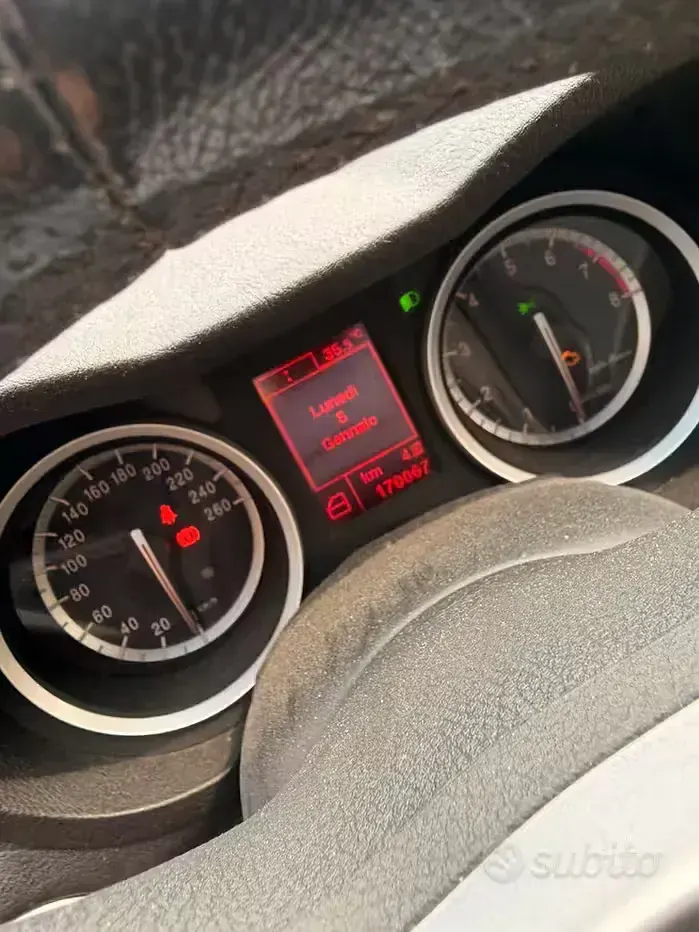 Usata Alfa Romeo 159 140 CV (102 kW) 2007 Grigio Berlina