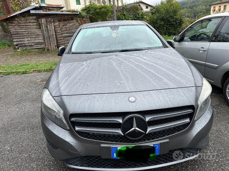 Usata Mercedes A160 Premium 90 CV (66 kW) 2014 Grigio Berlina