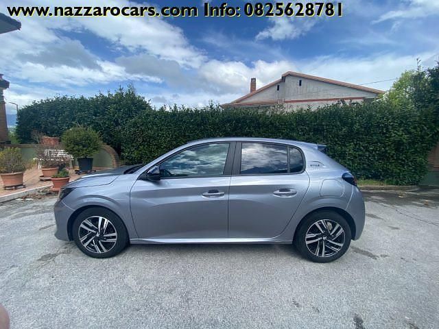 Usata Peugeot 208 Style 75 CV (55 kW) 2023 Grigio metallizzato Utilitaria