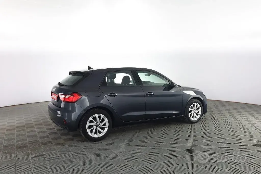 Usata Audi A1 Admired 95 CV (69 kW) 2022 Grigio manhattan SUV