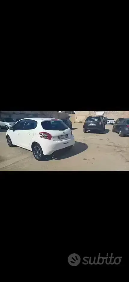 Usata Peugeot 208 120 CV (88 kW) 2017 Bianco Utilitaria