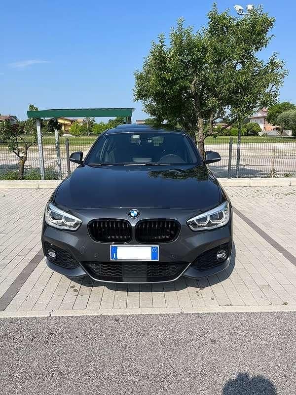 Usata BMW 125 M Sport 224 CV (164 kW) 2018 Grigio Utilitaria