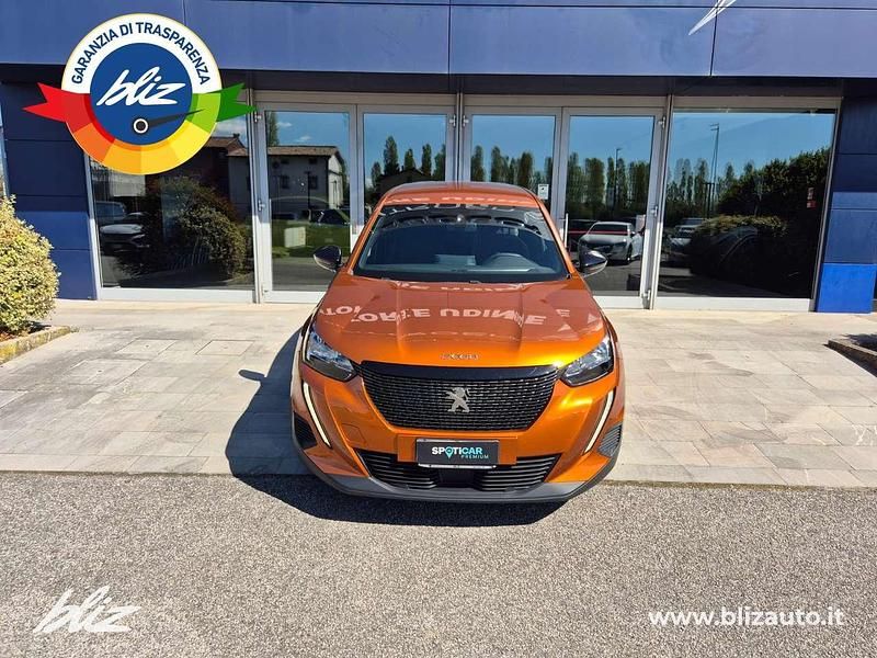 Usata Peugeot 2008 Active 101 CV (74 kW) 2023 Arancione SUV
