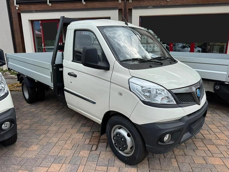 Usata Piaggio Porter 101 CV (74 kW) 2024 Bianco