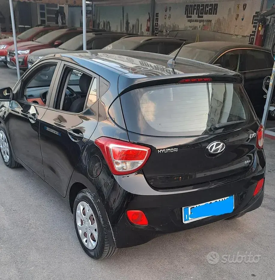 Usata Hyundai i10 69 CV (50 kW) 2016 Nero Utilitaria