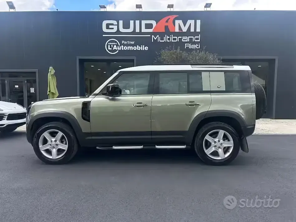 Usata Land Rover Defender HSE 249 CV (183 kW) 2022 Verde SUV