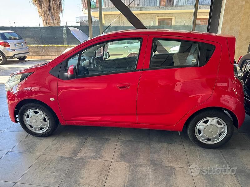 Usata Chevrolet Spark LS 65 CV (47 kW) 2012 Rosso Utilitaria