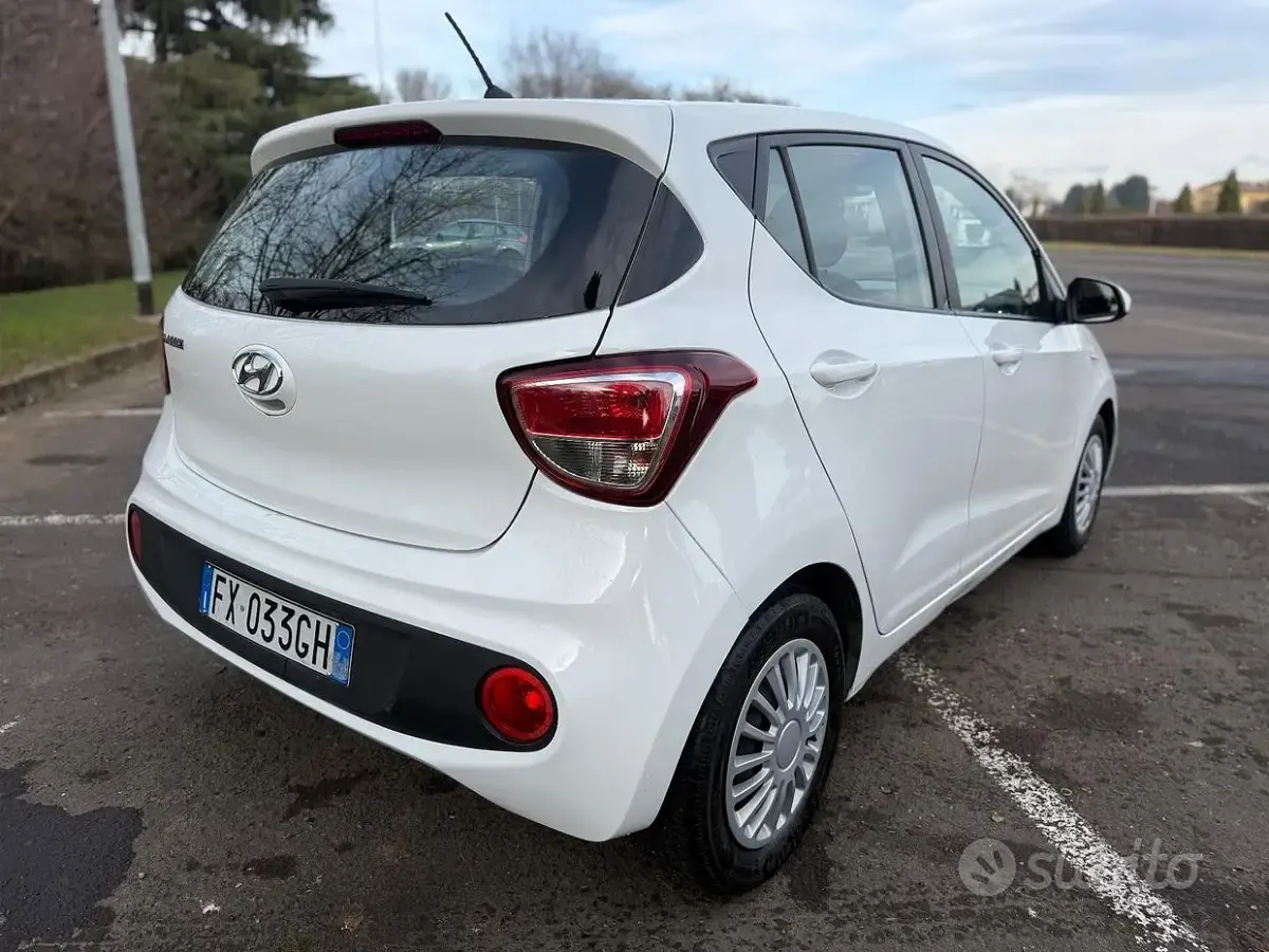 Usata Hyundai i10 Prime 67 CV (49 kW) 2019 Bianco Utilitaria