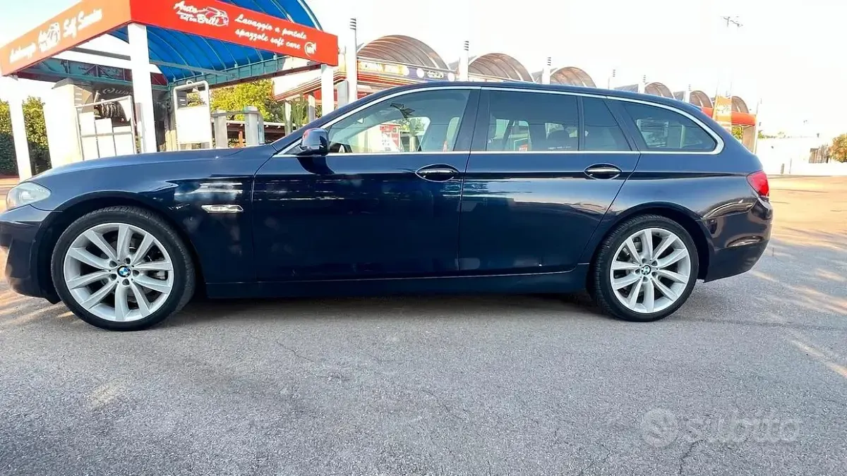 Usata BMW 520 M Sport 184 CV (135 kW) 2013 Bluazzurro Berlina