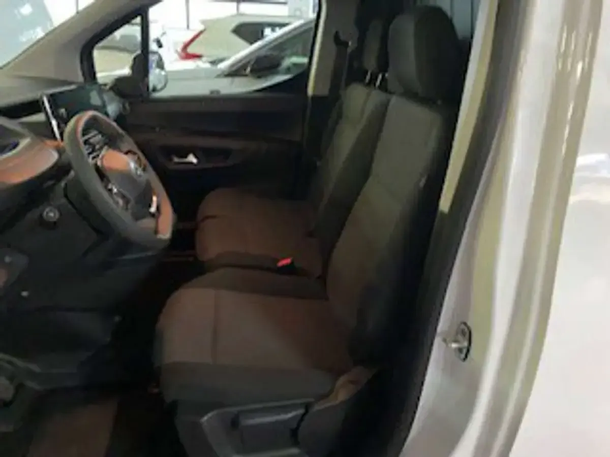 Nuova Citroën Berlingo 131 CV (96 kW) 2026 Bianco Monovolume