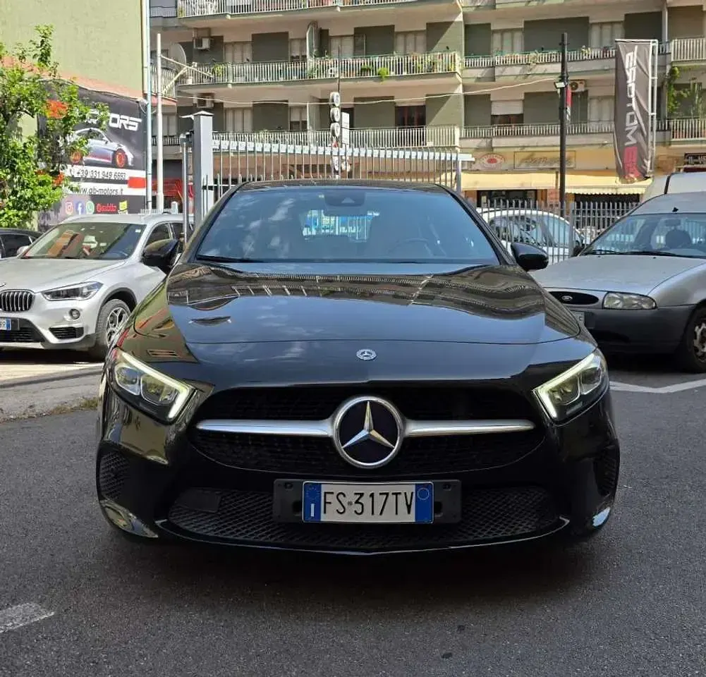 Usata Mercedes A180 116 CV (85 kW) 2019 Bianco Berlina
